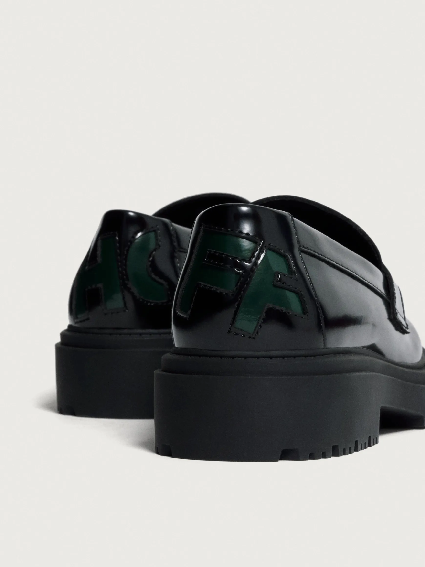 MOCASSIN SCHOOL NOIR